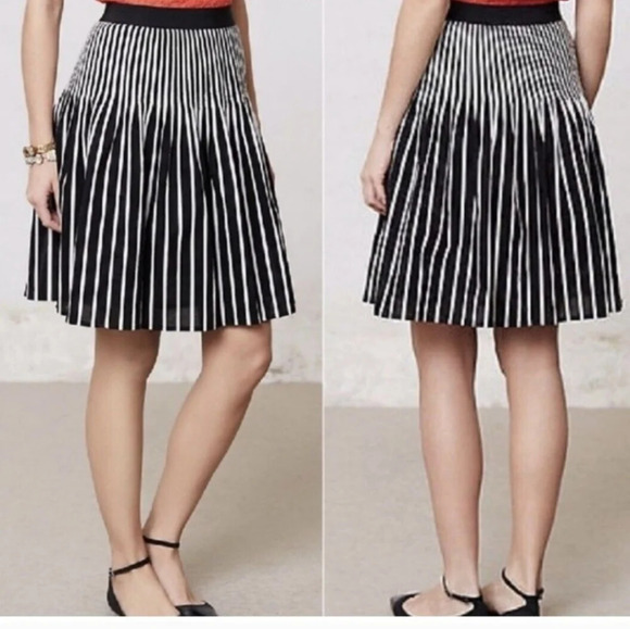 💚5/$25 Anthropologie Maeve Remy Black White Striped A-Line Pleated Cotton Skirt - Picture 1 of 8